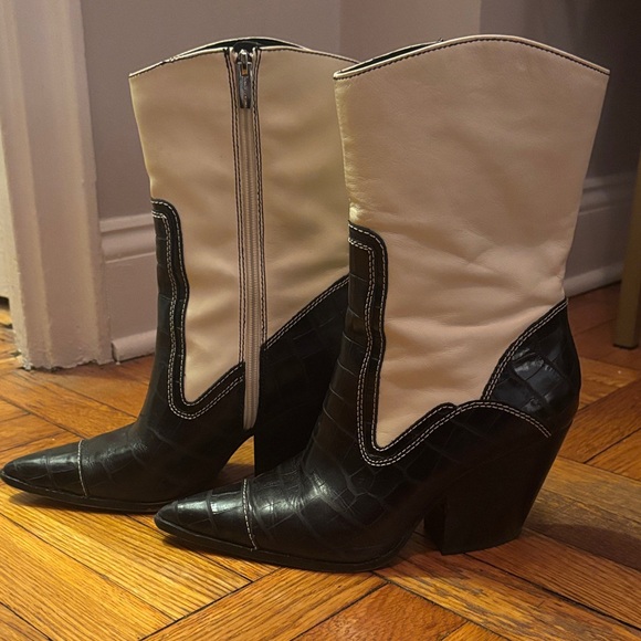 Vince Camuto Black and Cream leather heeled western, cowboy boots - Picture 3 of 5